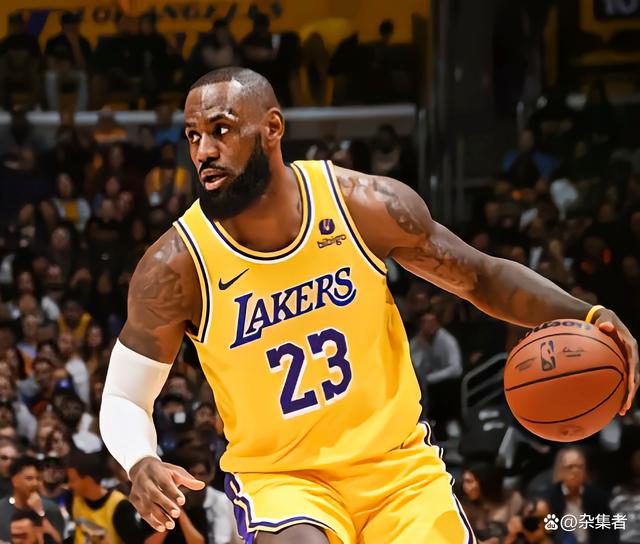 NBA常规赛：湖人逆转战胜独行侠取得胜利